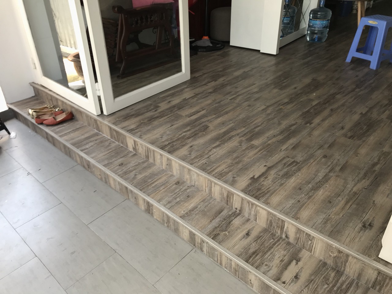 Báo giá sàn nhựa vân gỗ ở TP HCM